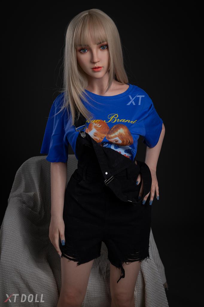 Реалистичная силиконовая / ТПЕ секс кукла  XT doll 164 C см - Lisa