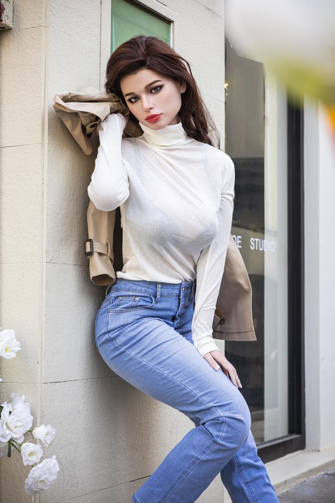 Реалистичная силиконовая / ТПЕ секс кукла Starpery 171 см - Christina