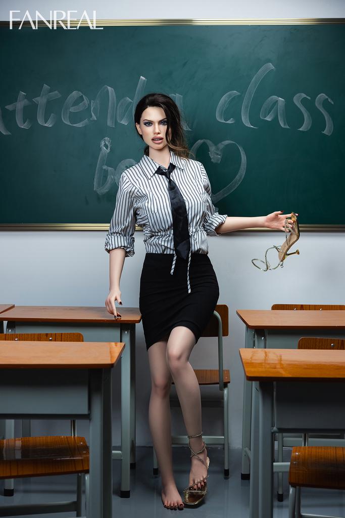 Реалистичная силиконовая секс кукла Fanreal doll 172 E см - kelly