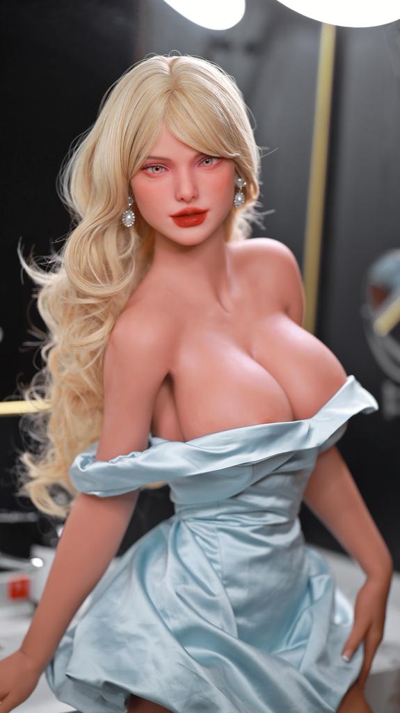 Реалистичная секс кукла Fire Dolls из TPE 162 D см - Lola