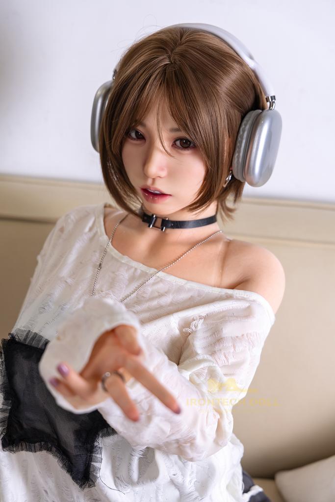 Реалистичная силиконовая секс кукла Irontech doll 165T см - Suki