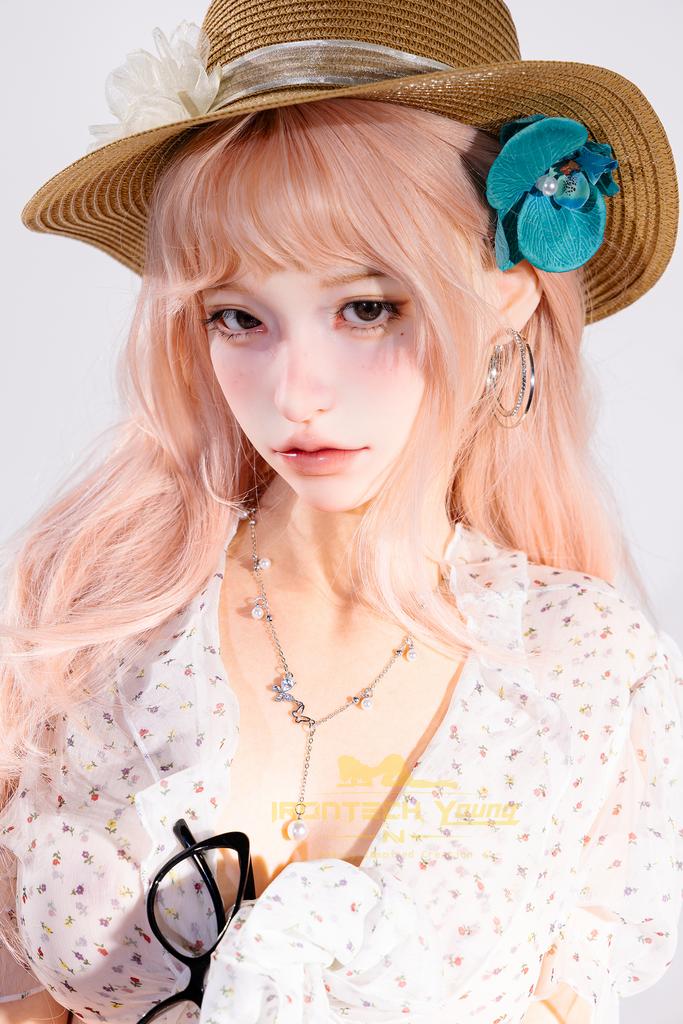 Реалистичная силиконовая секс кукла Irontech doll 166 см - Mio
