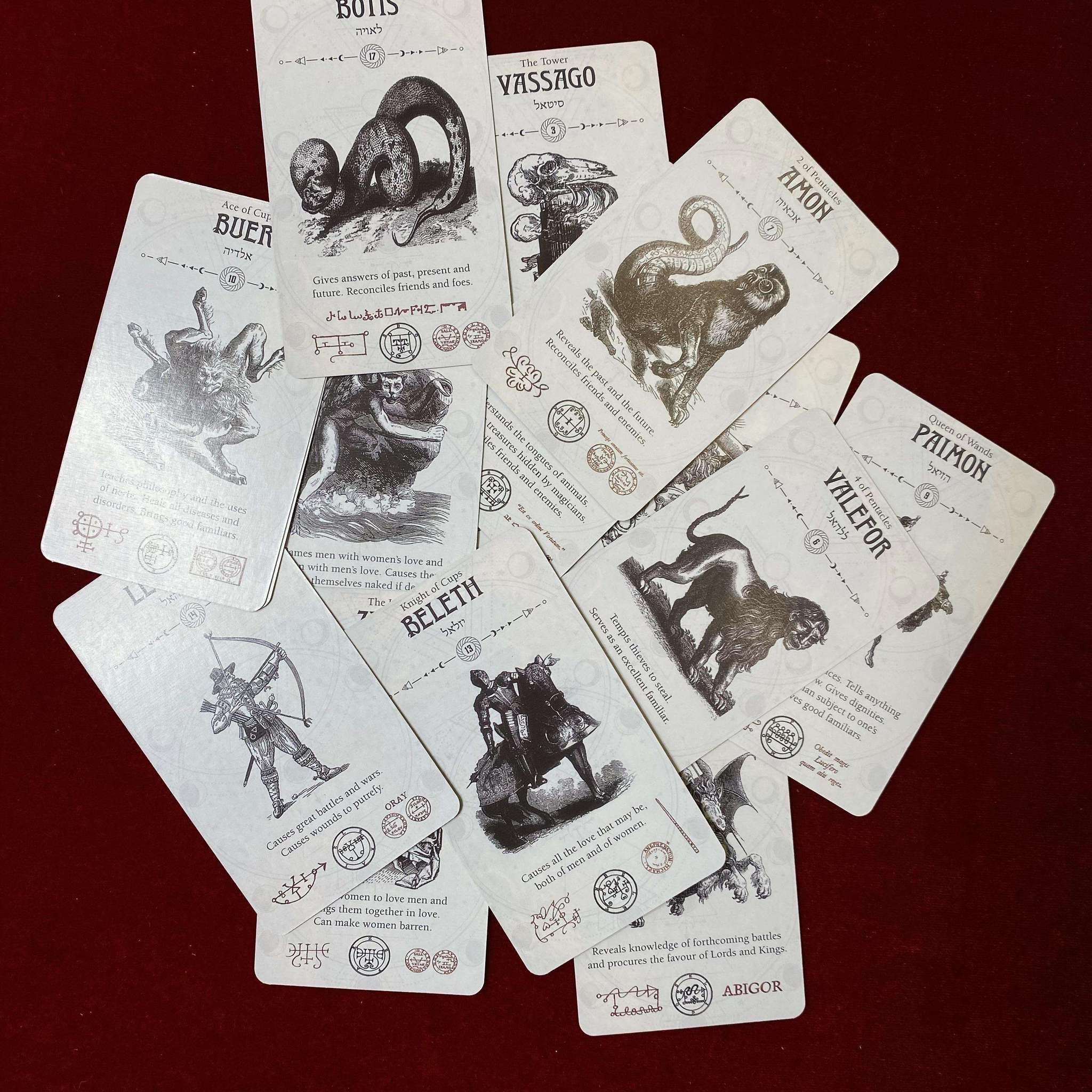 Оккультное Таро  (Occult Tarot) + инструкция PDF на английском