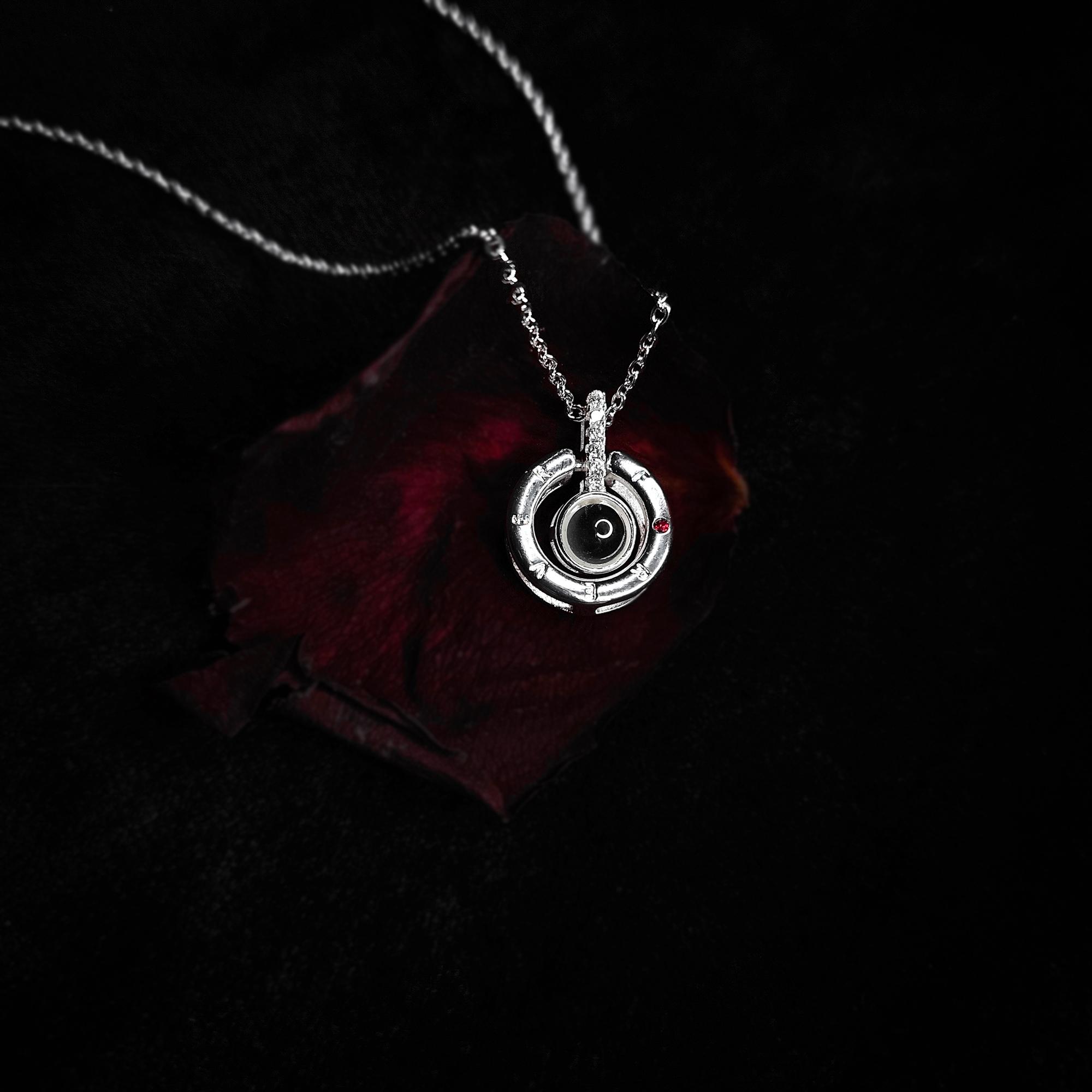 Love Forever — серебряный кулон на серебряной цепочке