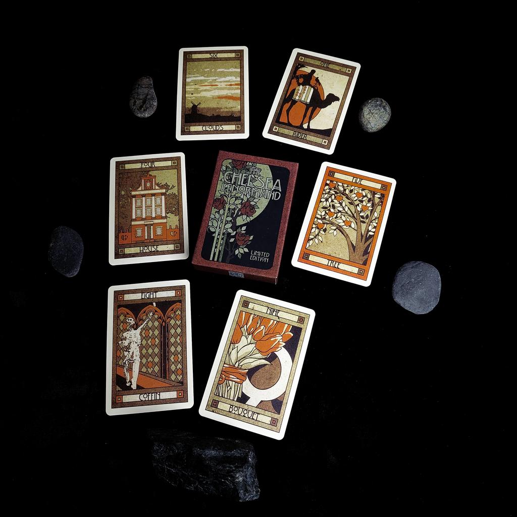Таро-оракул Челси Ленорман (The Chelsea Lenormand Red Limited Edition)