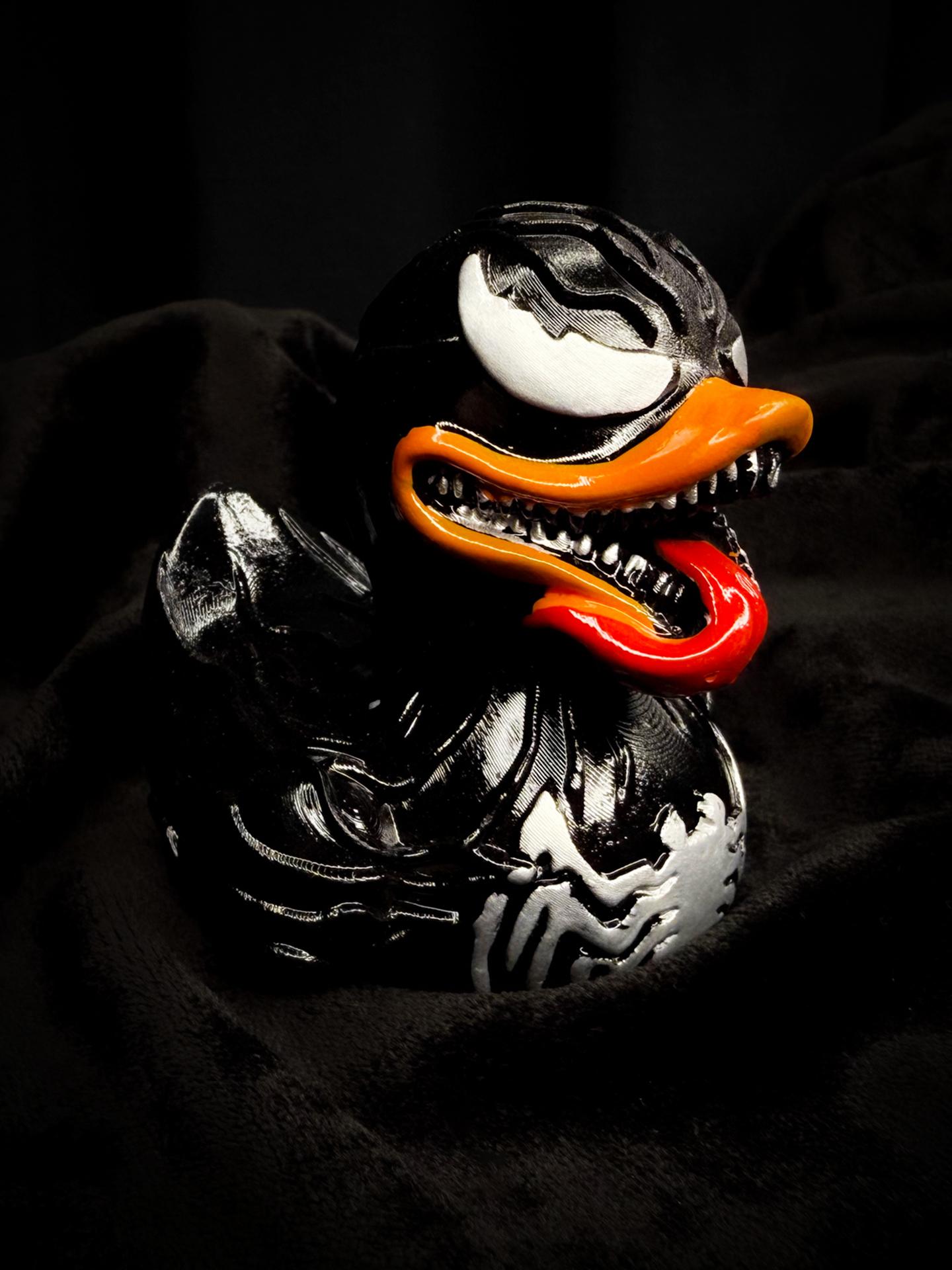 Коллекционная фигурка-уточка «Venom Duck»