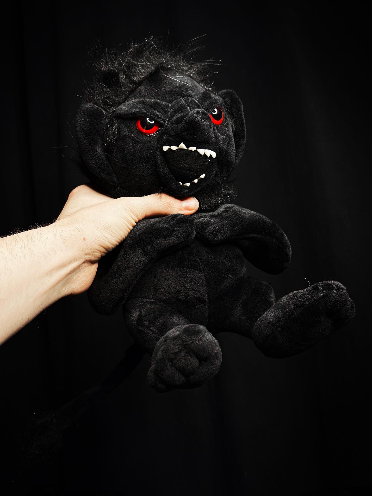 Мягкая игрушка-фамилиар «Umbra Beast»