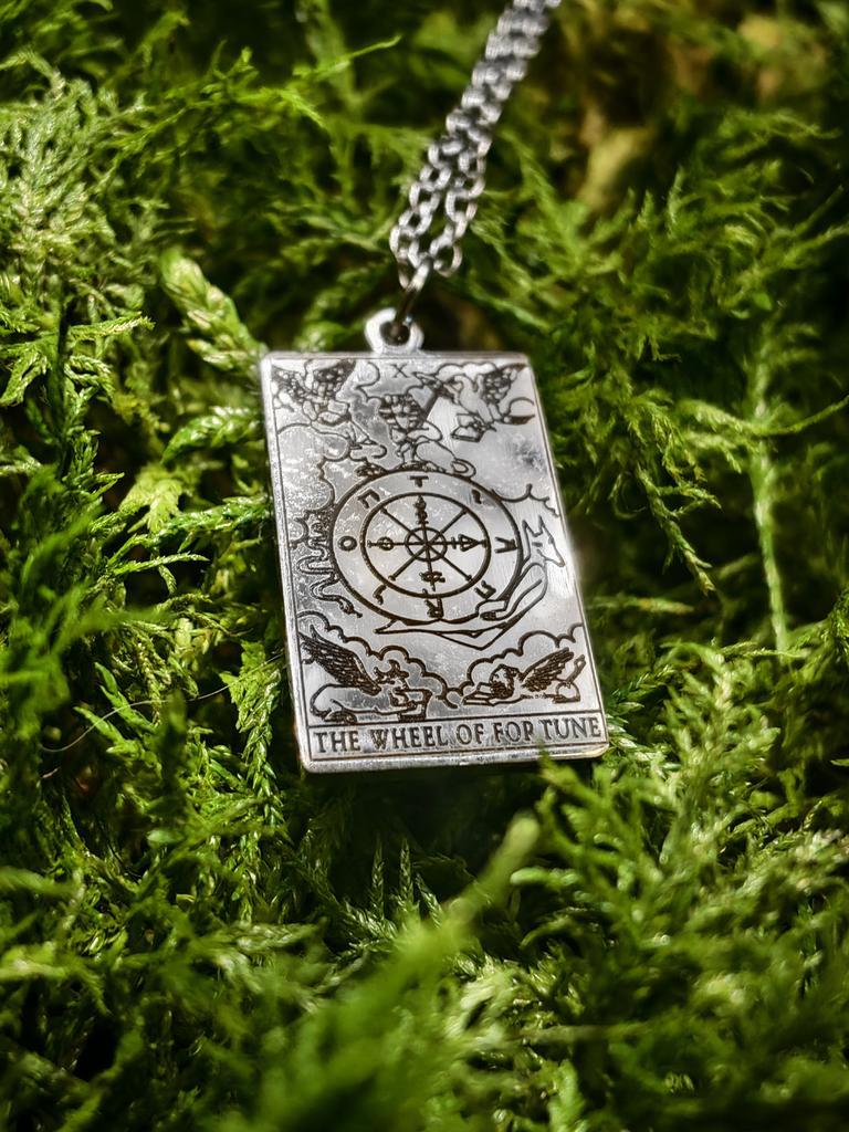 Аркан Таро Колесо Фортуны (Wheel of Fortune) — стальной кулон на цепочке
