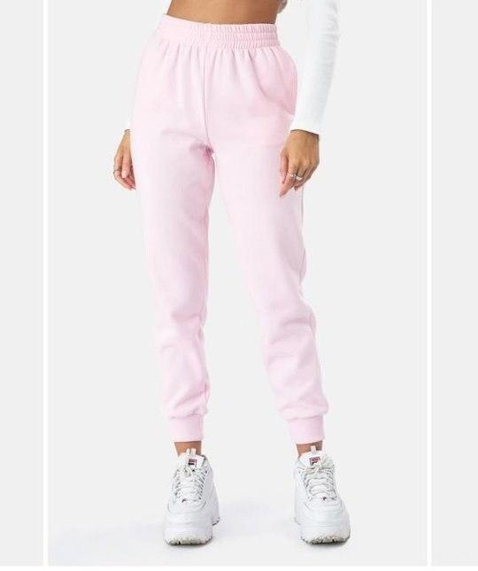 Выкройка женских трикотажных брюк, размеры 40-60