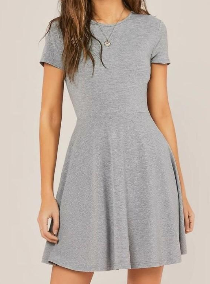 Выкройка трикотажного платья, размеры 40-60