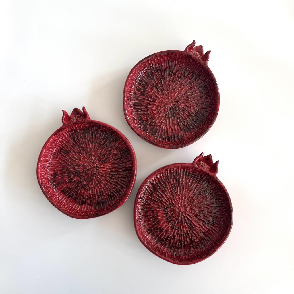 Миска гранат