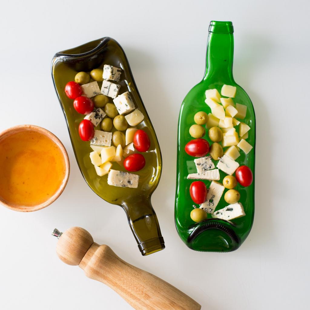 Тарелка бутылка из стекла