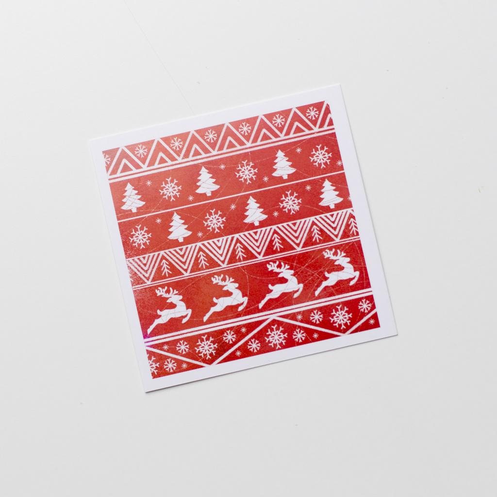 Карточка новый год красная