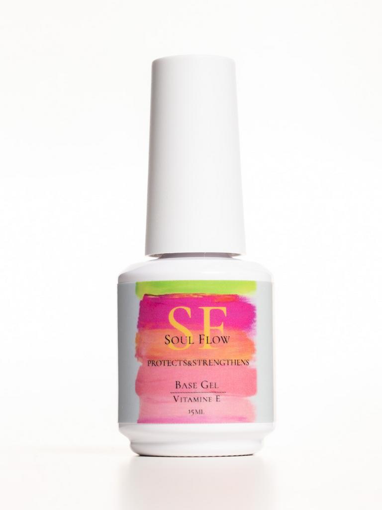 Базовое покрытие с витамином "E ", 15 мл Base Gel PROTECTS & STRENGTHENS .