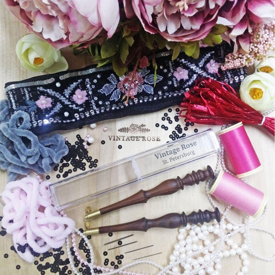 Люневильский крючок с 3-мя иглами бренда Vintage Rose Шахматы, шоколадный цвет