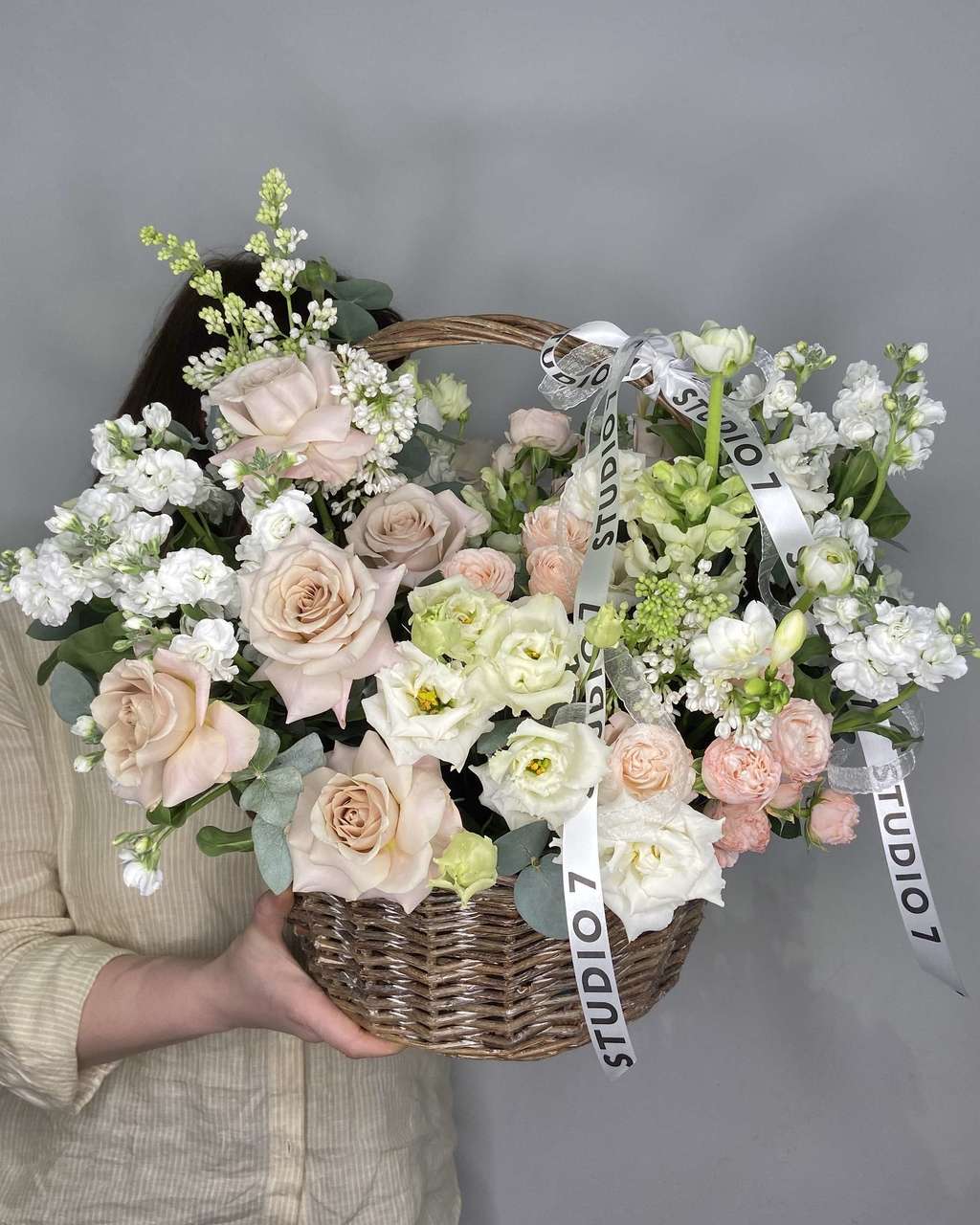 Корзина Весенняя сирень