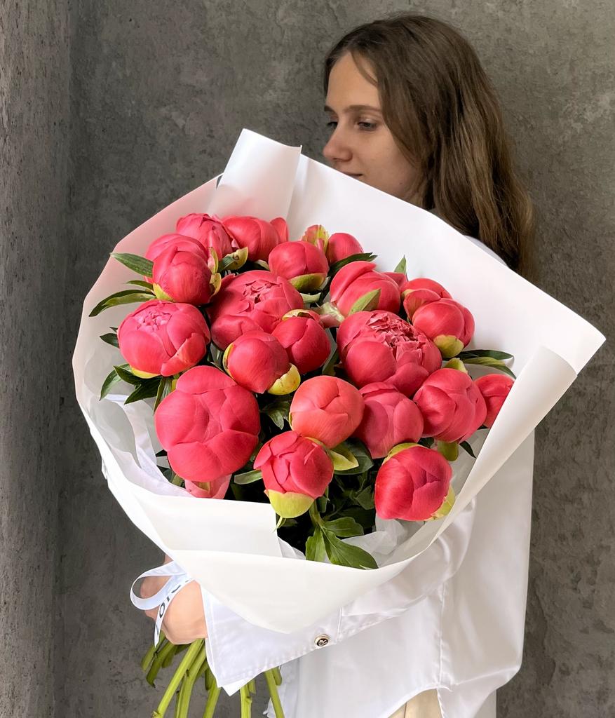 Кораловые пионы