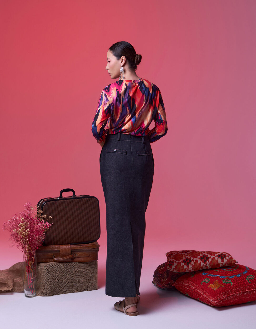 Long skirt with zippers