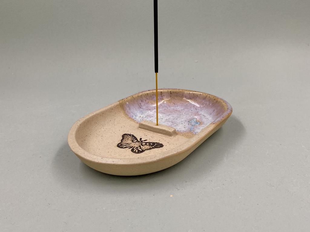 Подставка для благовоний с бабочкой