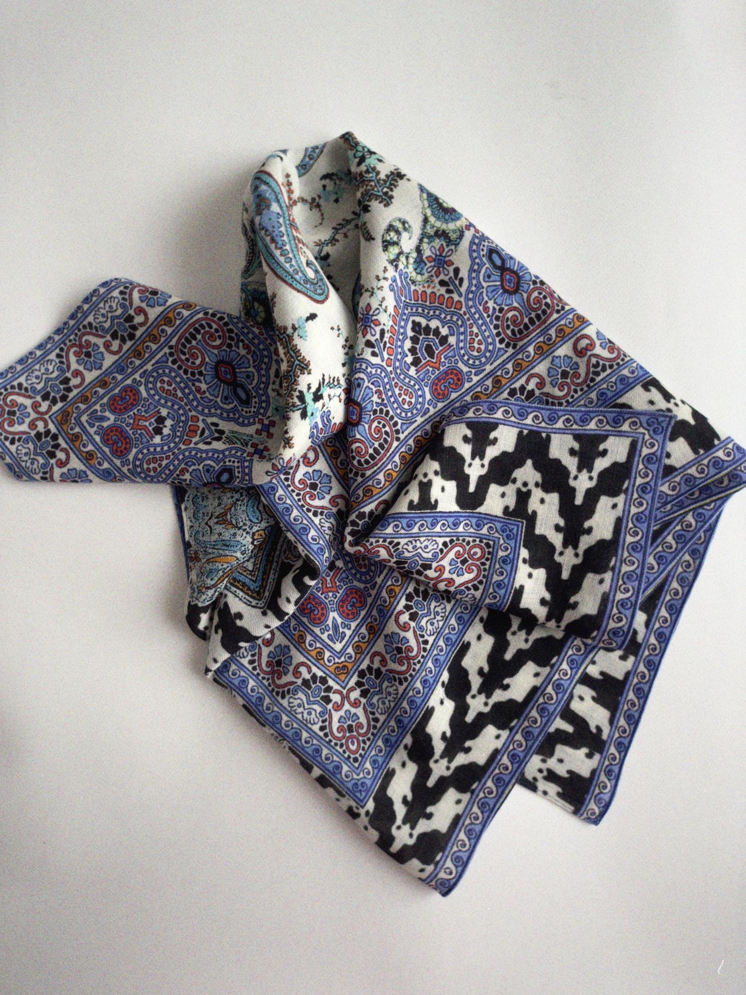 Шарф из лёгкой шерсти