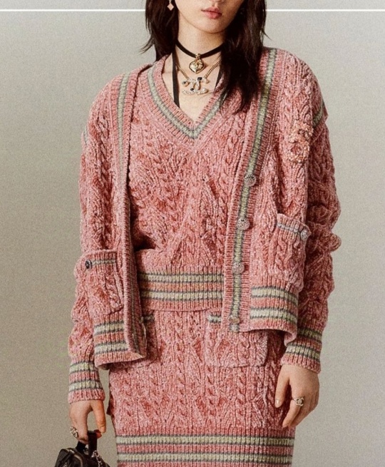 Мини-курс Жакет и топ с V-образным вырезом по мотивам Шанель.