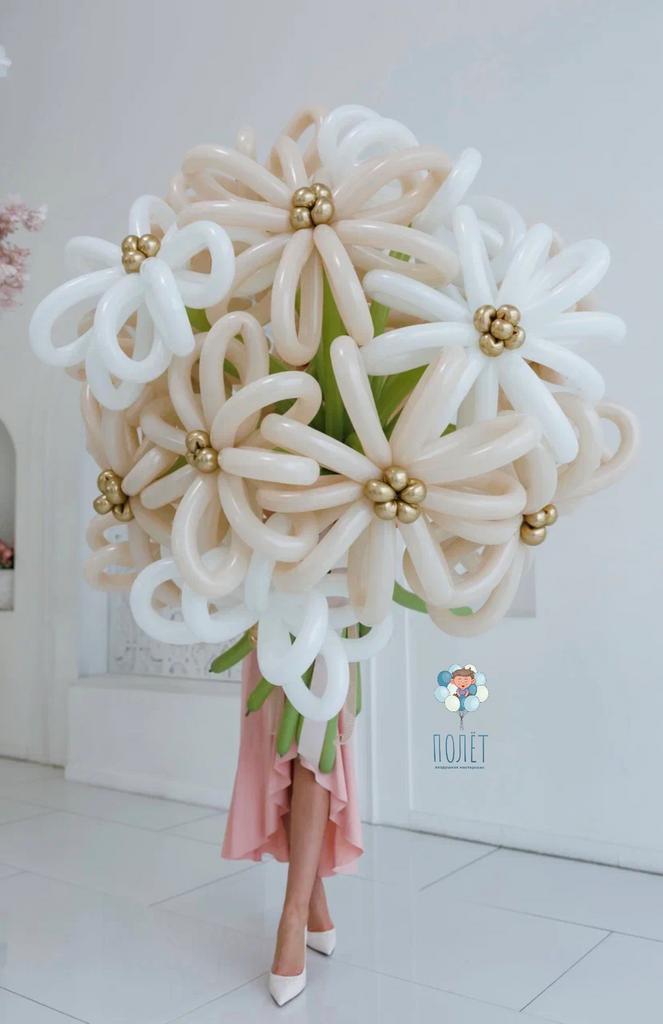 Букет объемных ромашек