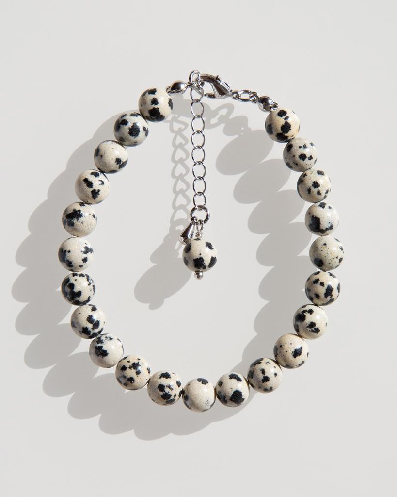 Браслет из яшмы далматин «КАПЛИ НА ХОЛСТЕ»