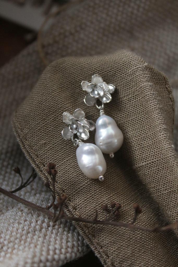 Серьги Магнолия