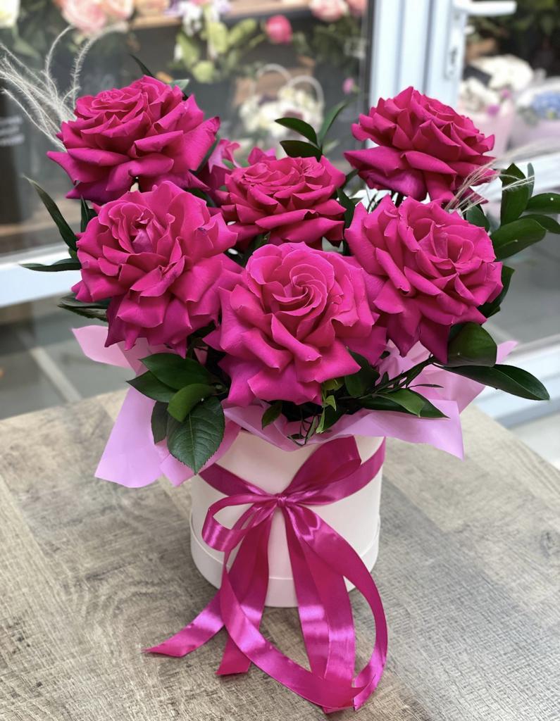 Французские розы в шляпной коробке I