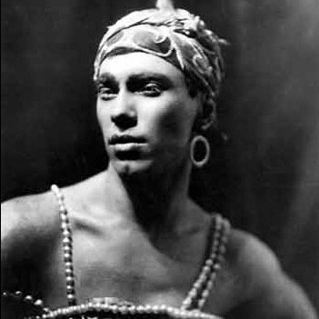 НА КОНЧИКАХ ПАЛЬЦЕВ. ЧЕЛОВЕК-ПТИЦА ВАЦЛАВ НИЖИНСКИЙ 11/08/18