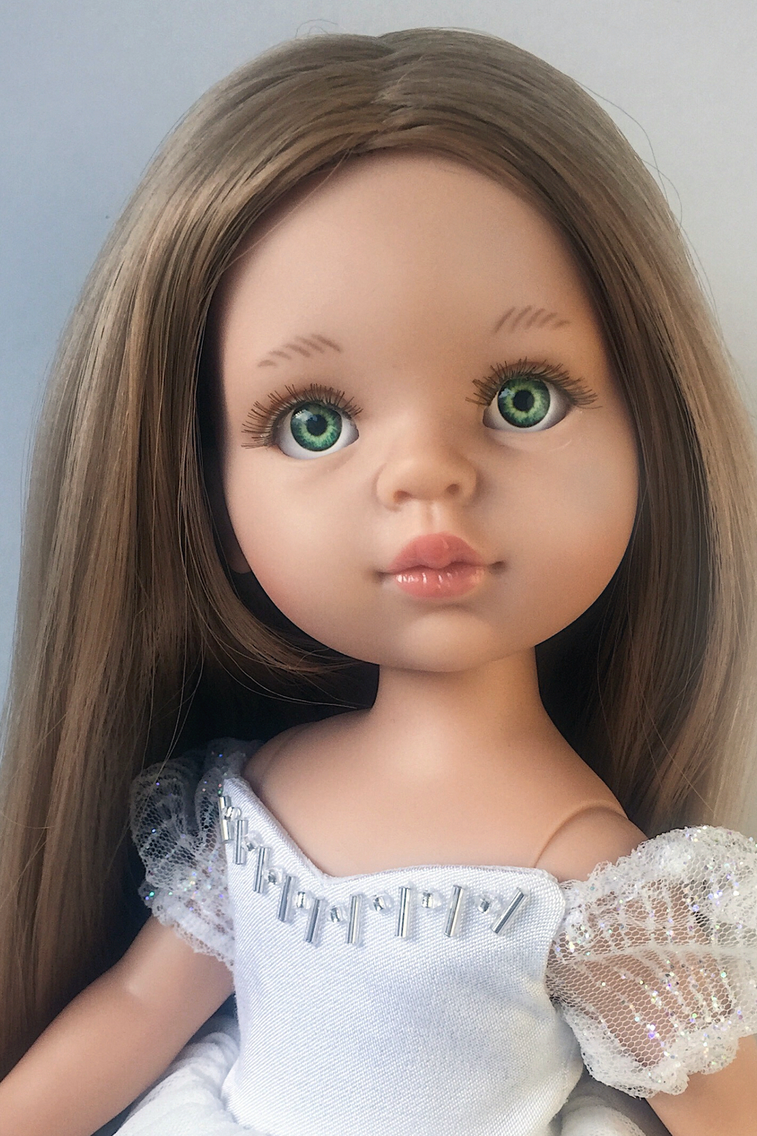 Кукла балерина Анна Паола Рейна с длинными волосами