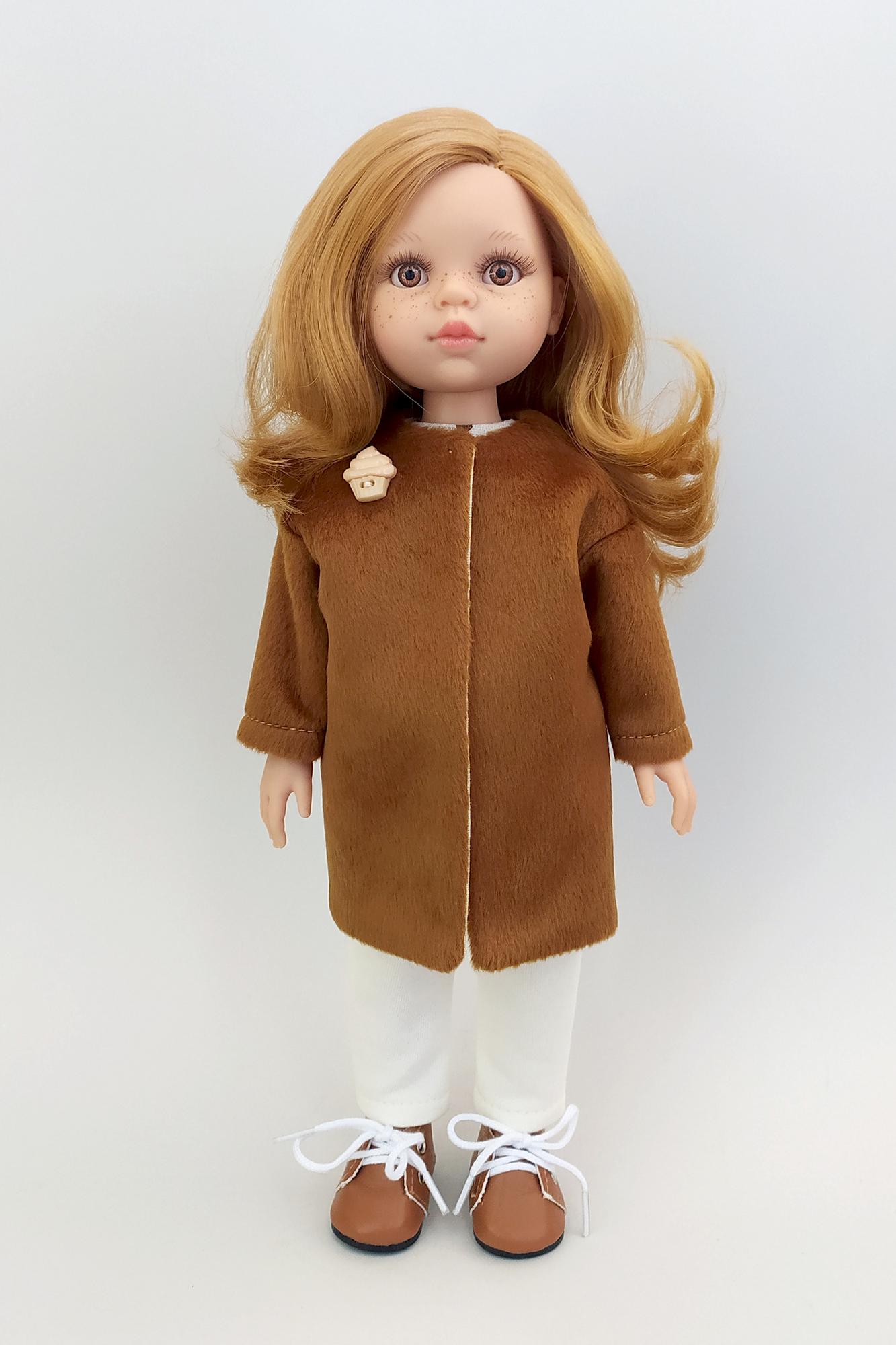 кукла Даша в пальто