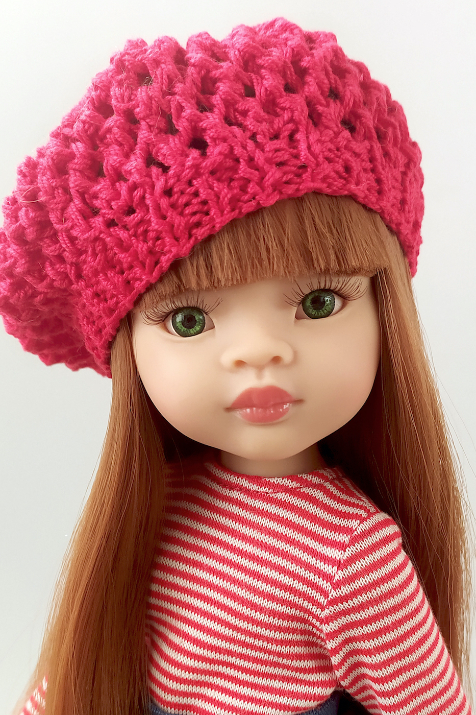 Кукла Люмита в тельняшке, берете и юбке