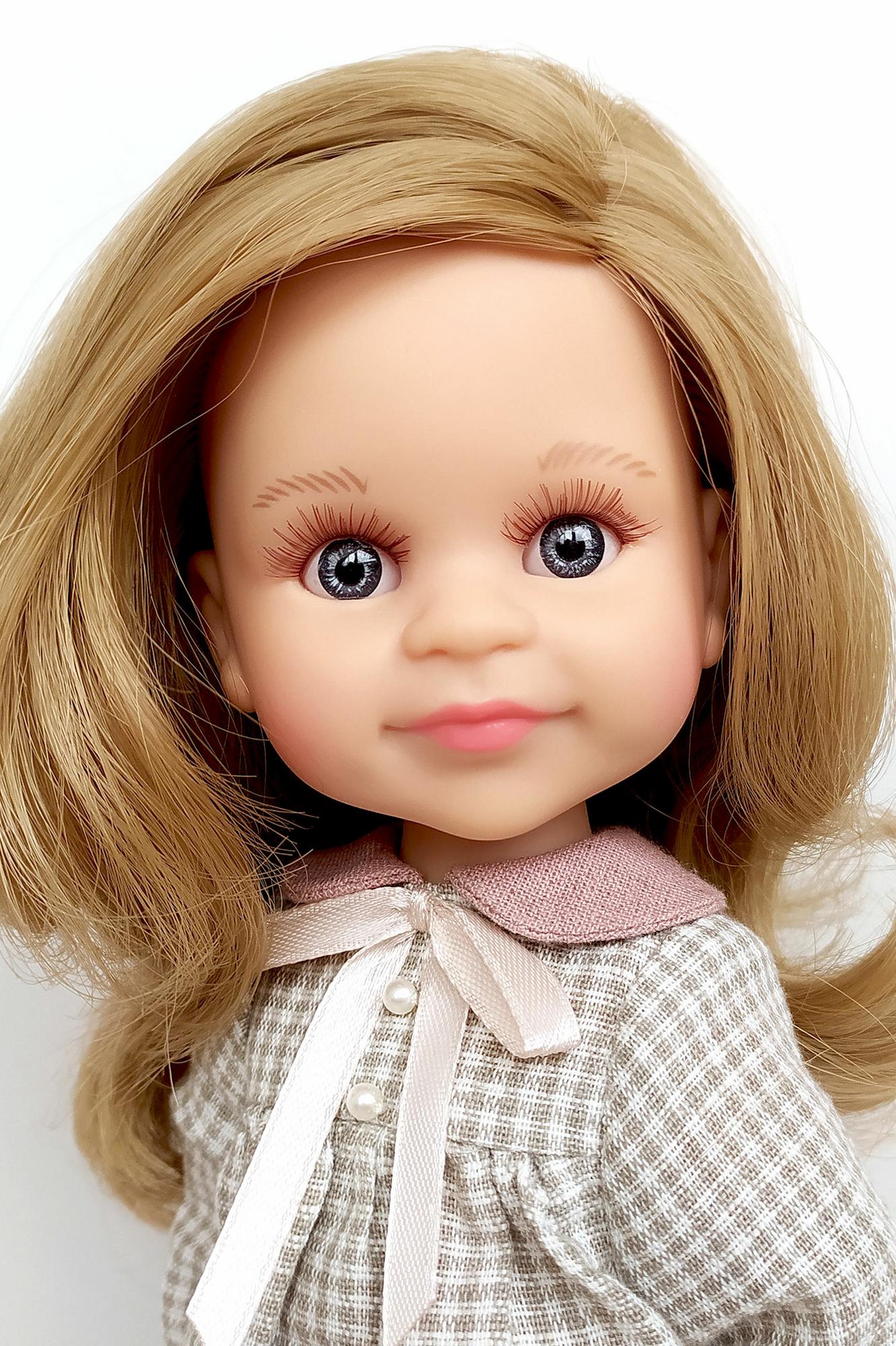 Кукла Клео 14790 Паола Рейна в блузе и брюках