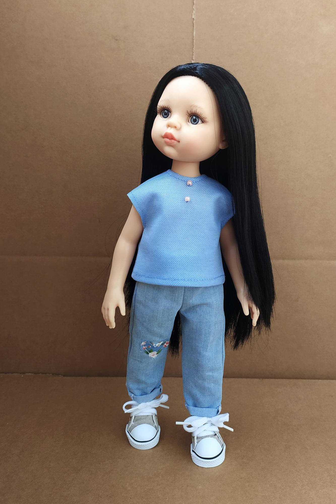кукла Карина в джинсах с нашивкой