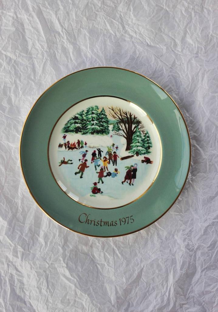 Рождественская тарелка 1975 Wedgwood