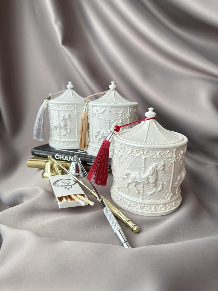 Большая ажурная карусель