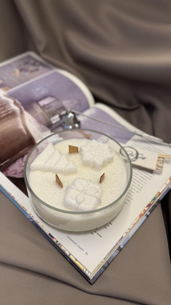 Большая морозная свеча