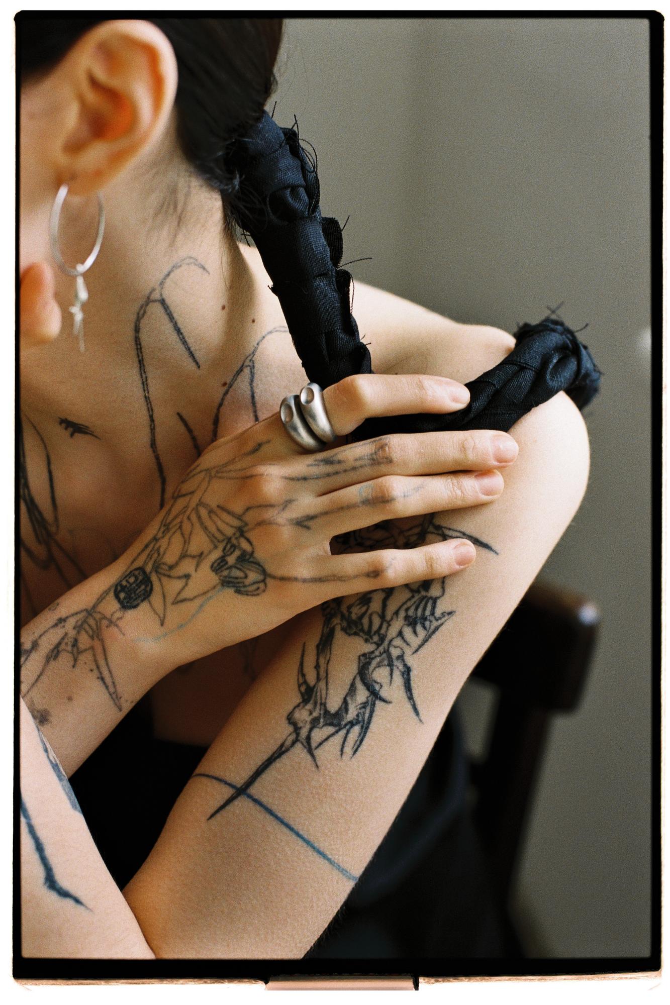 кольцо / внутри