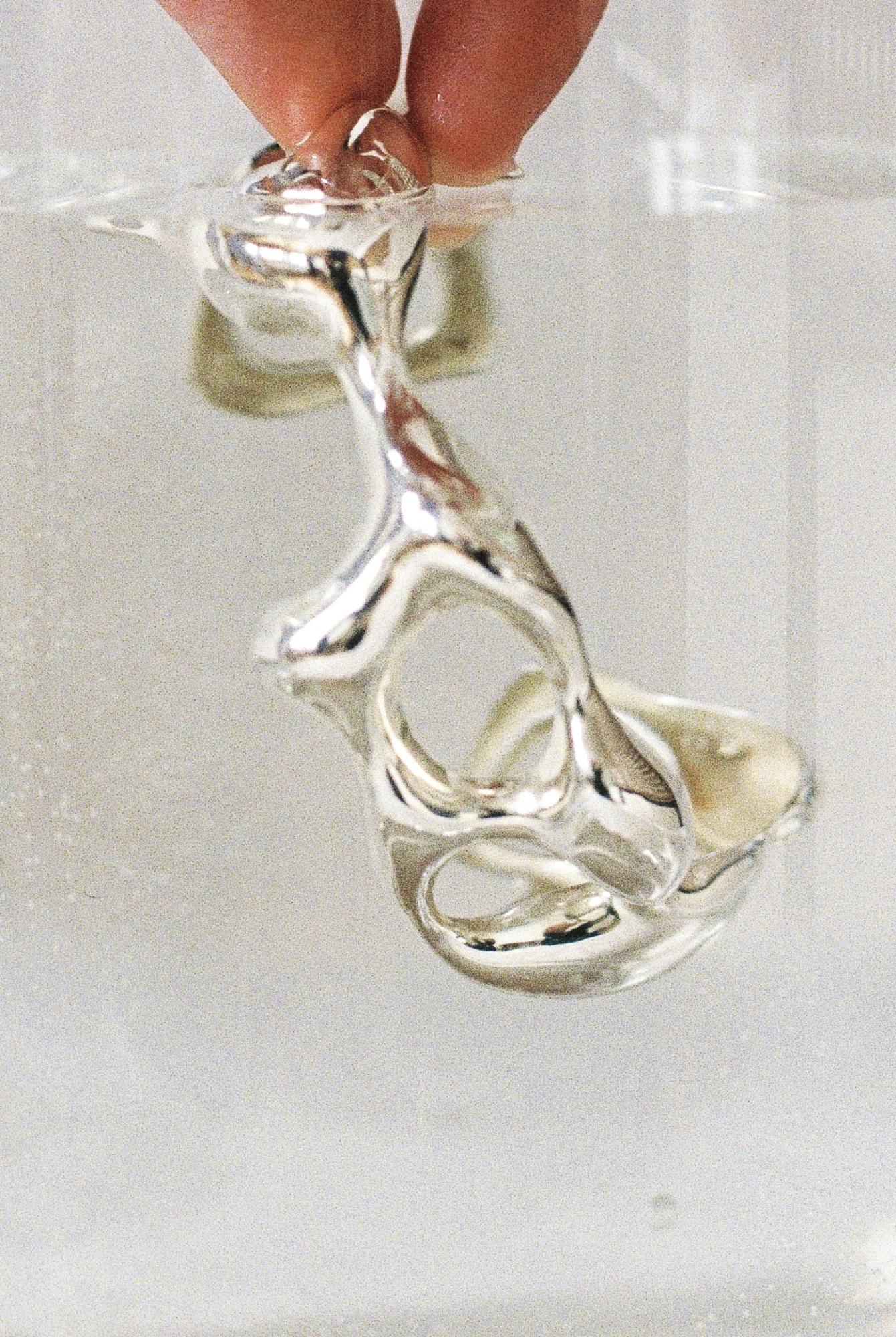 браслет / «течение»