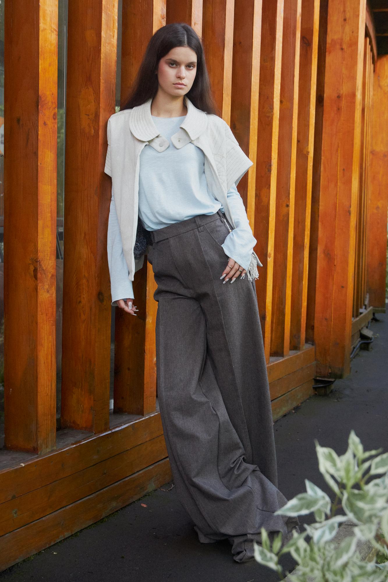 Свободные брюки с защипами | URUN KUN 2024