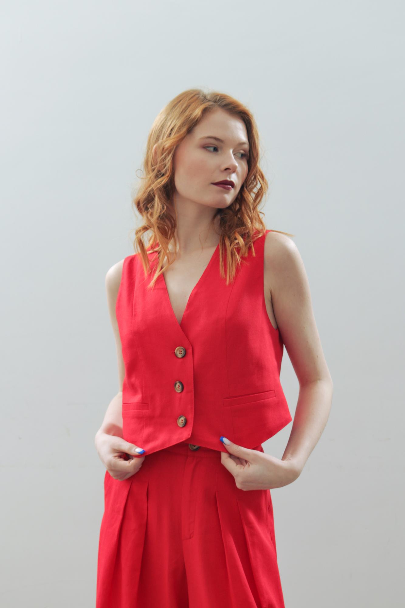 Жилет лен/вискоза в цвете КРАСНОЕ ТАНГО
