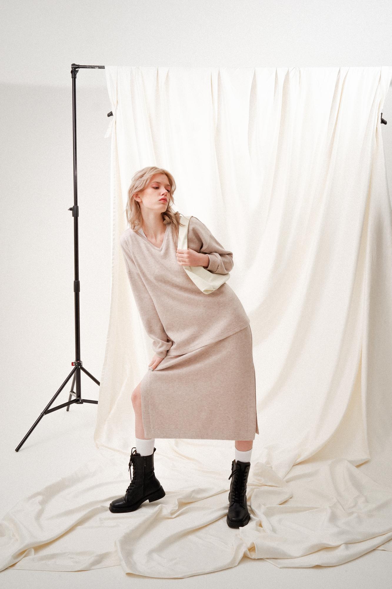 Комплект ЮБКА С РАЗРЕЗАМИ + ДЖЕМПЕР  "Песчаная Роза"