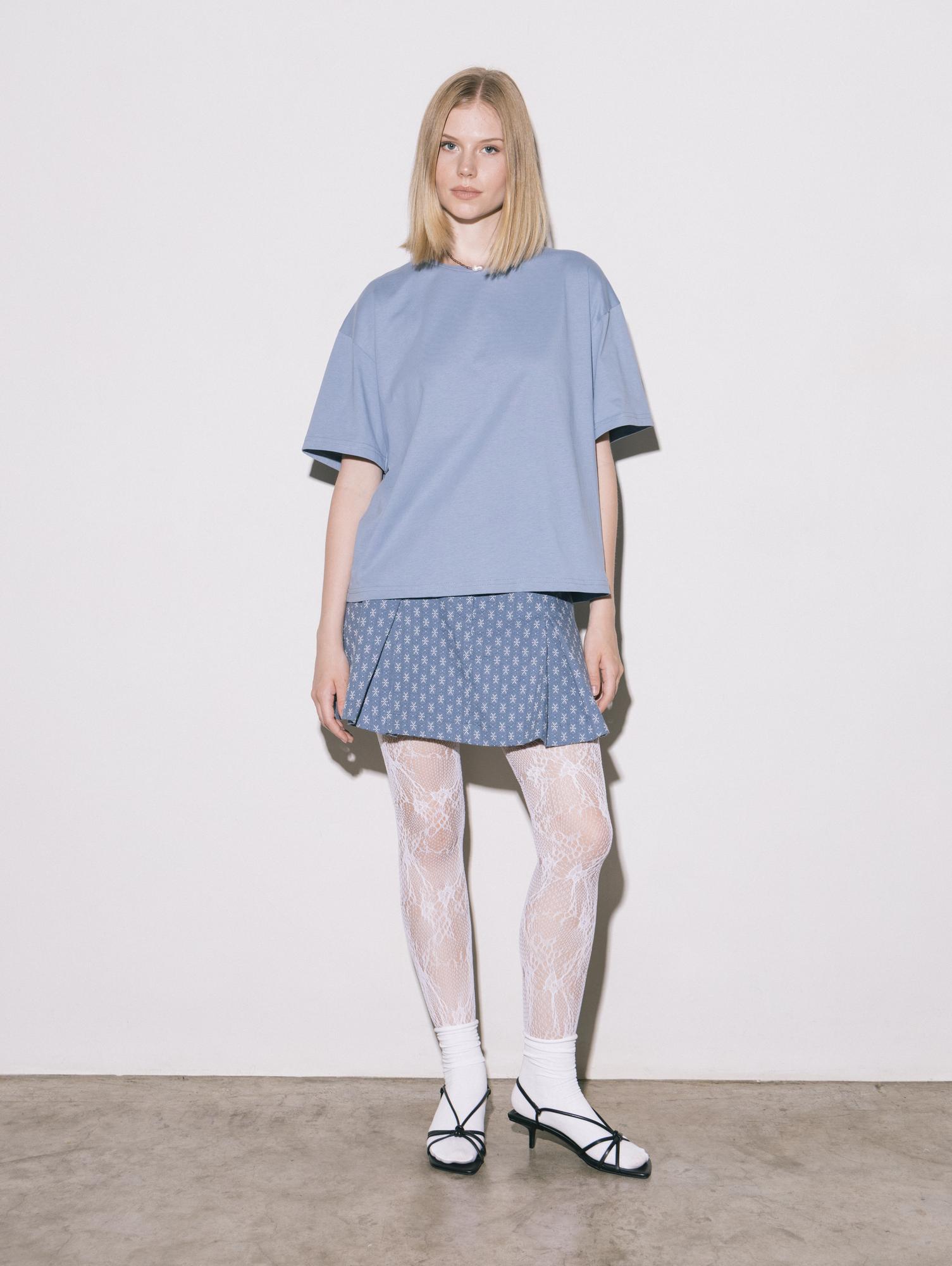 Хлопковая футболка в голубом цвете