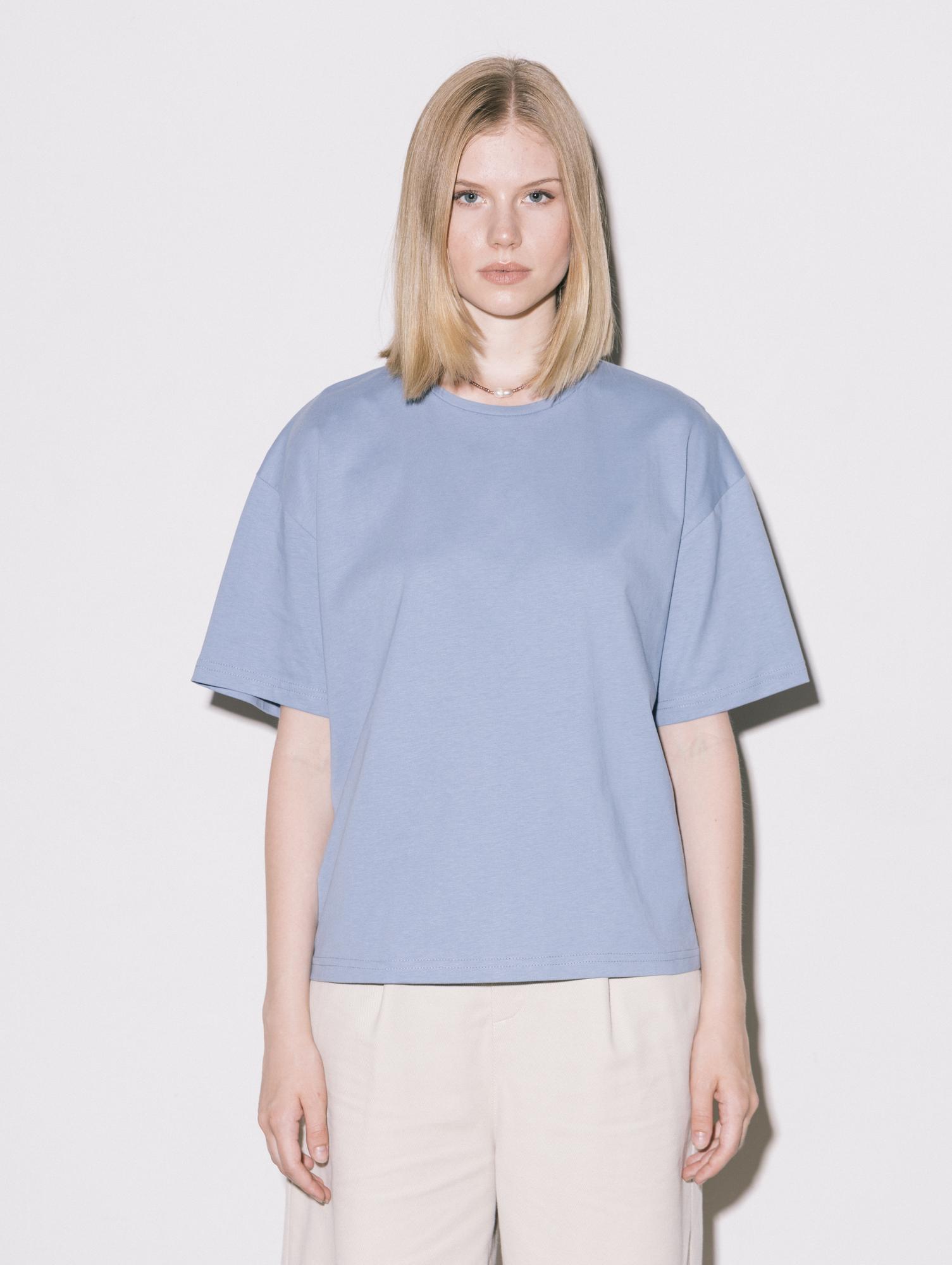 Хлопковая футболка в голубом цвете