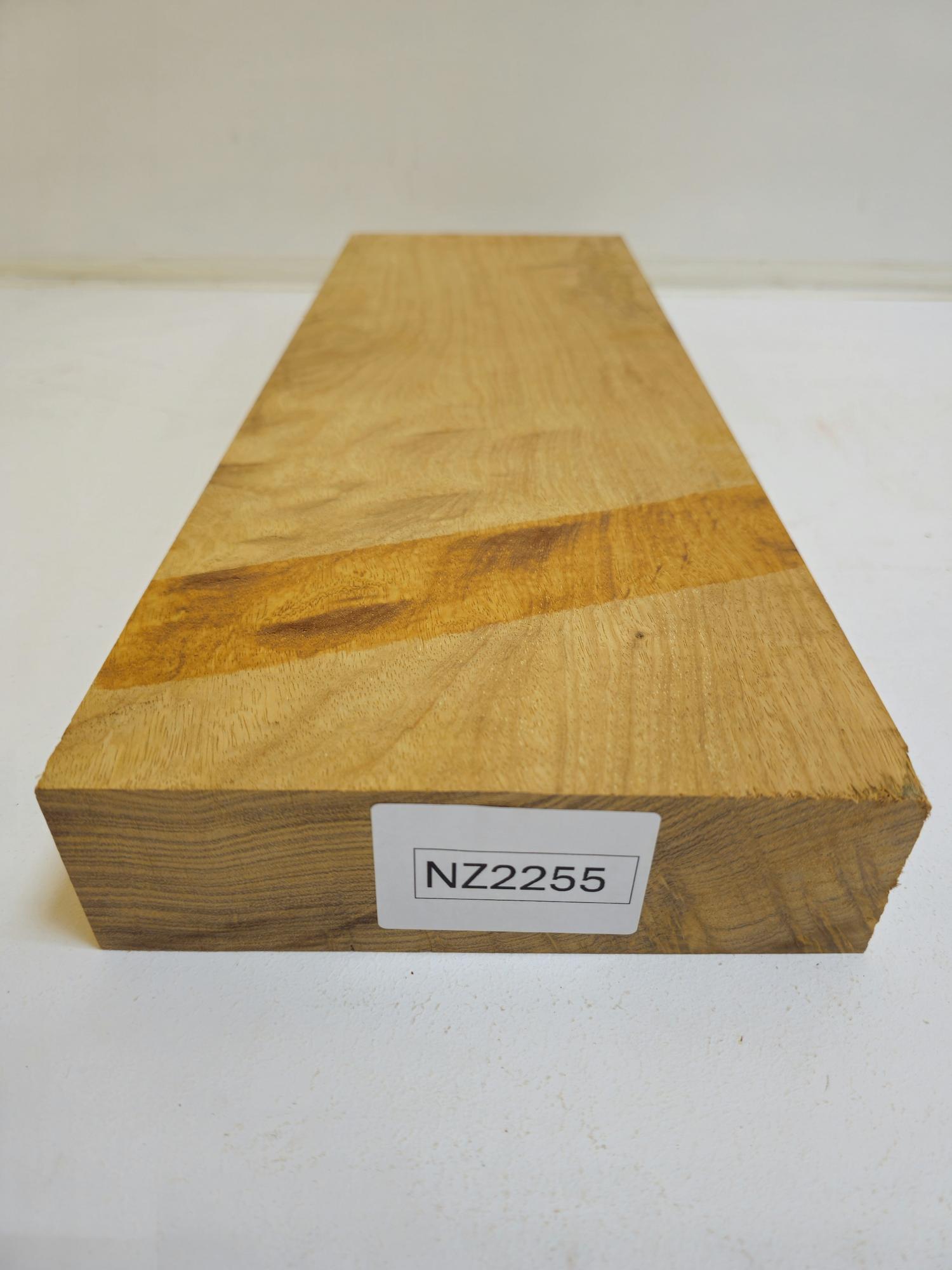 Заготовка столярная из древесины Мовингу размеры 498*175*51мм NZ2255