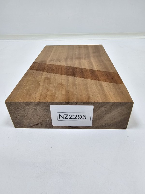 Заготовка столярная из древесины Сапеле размеры 263*167*51мм NZ2295