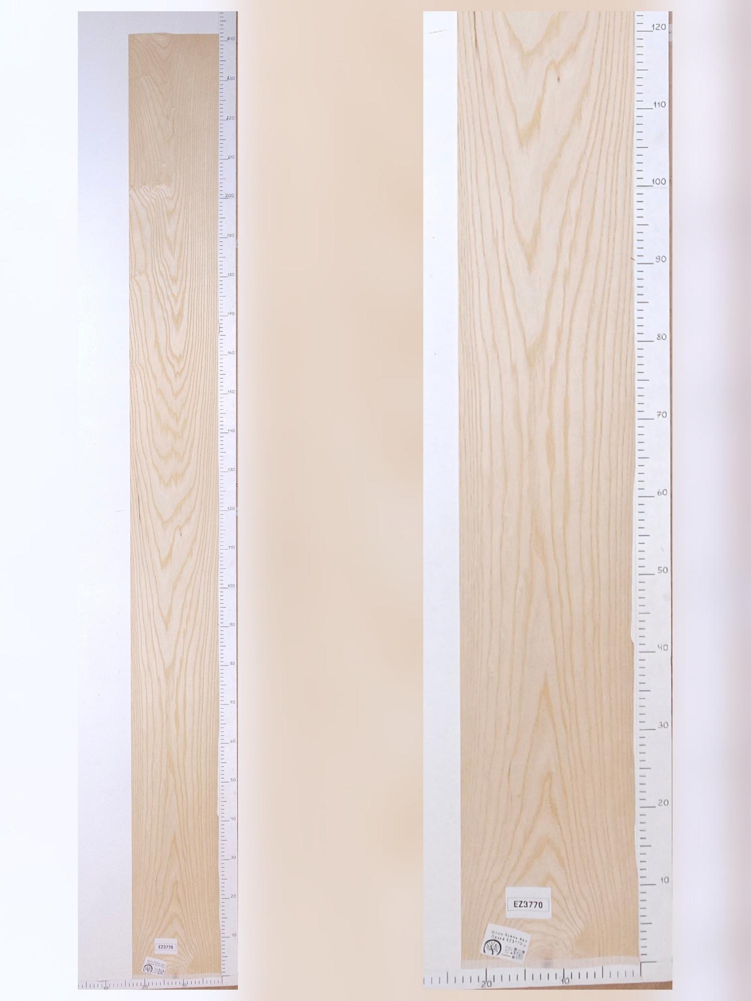 Шпон Ясень белый лист 2,4х0,23м EZ3770