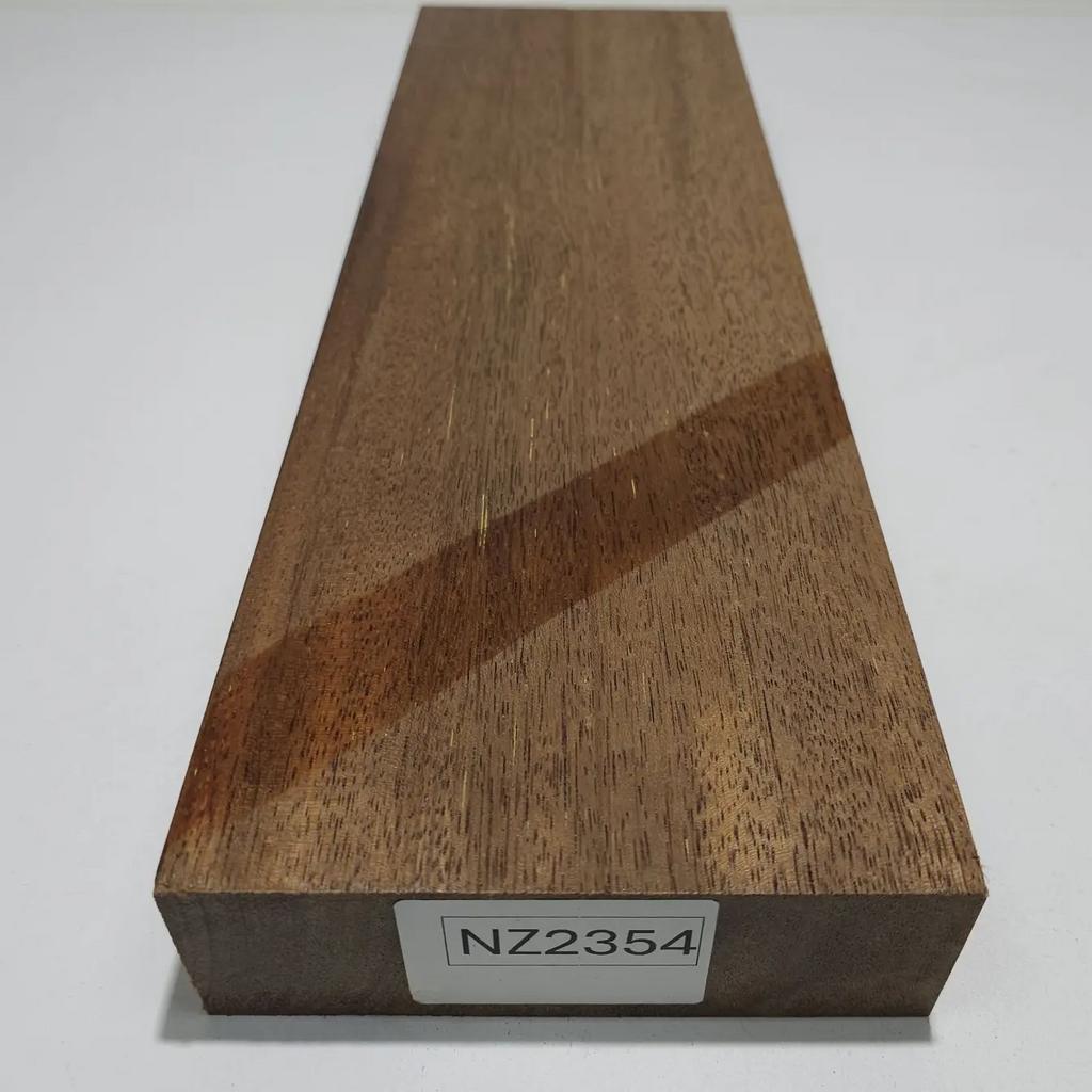 Заготовка столярная из древесины Мербау  размеры 470*148*48мм  NZ2354