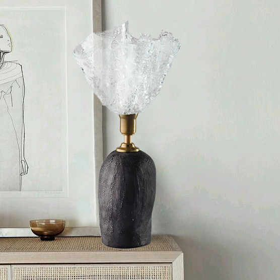 Светильник черный 2 из серии «Форма жизни»